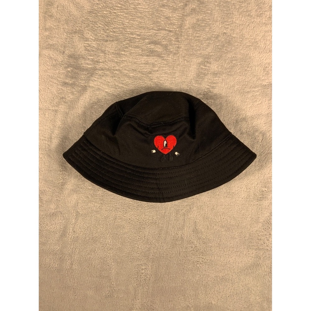 Bad Bunny Un Verano Sin Ti Heart Bucket Hat Black Embroidered Sun